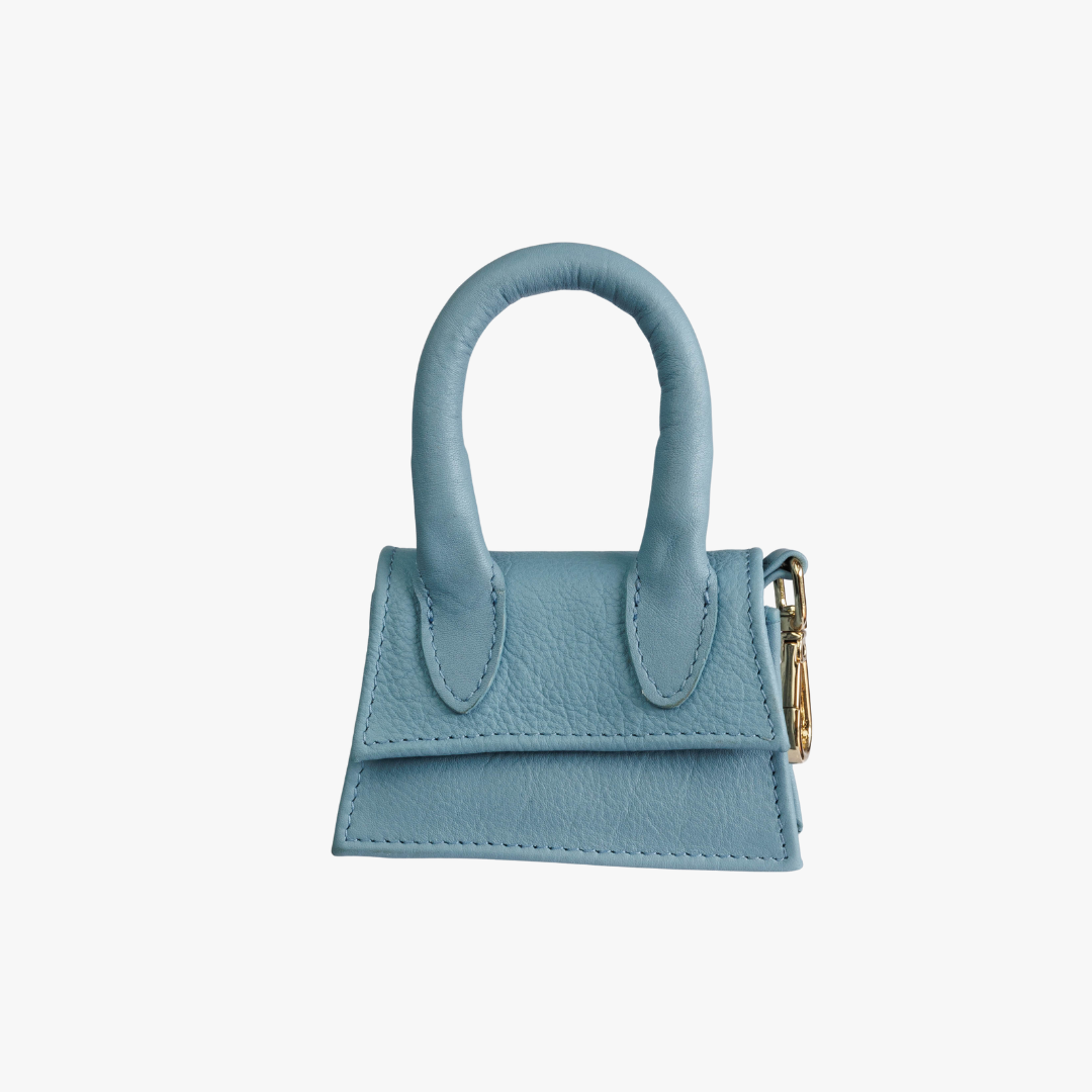 The Dog Musthaves Designer Bag - Reward bag for dog treats and poop bag dispenser - Light Blue