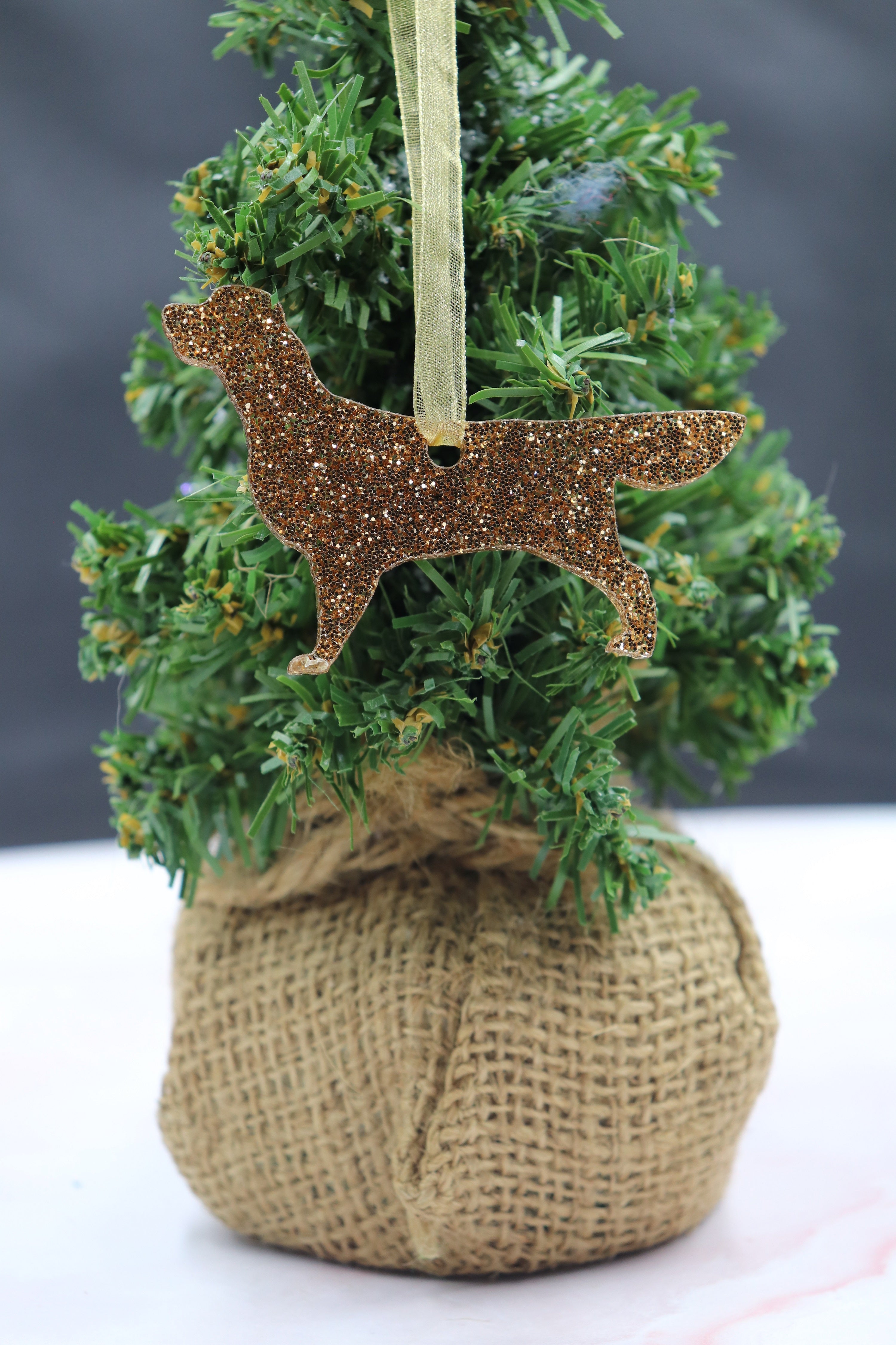 Luxe Sparkling Kersthanger - Australian Shepherd (Goud)